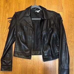 BAR III Black cropped zip Fringe leather jacket
Like NWOT super cute!